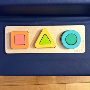 LOVEVERY Shapes Puzzle
